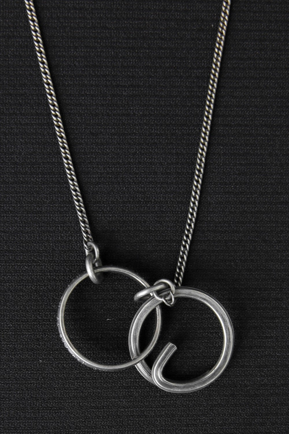 Fine Chain Spring Ring