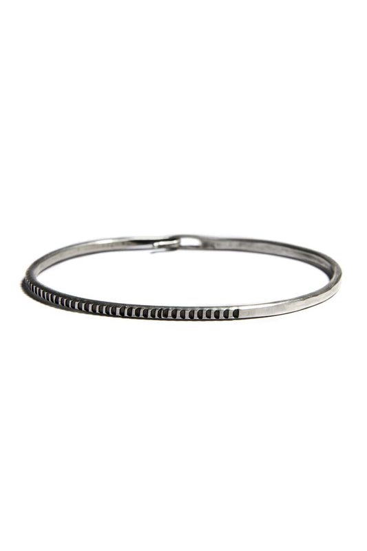 Punched Hook Bangle (Pu)