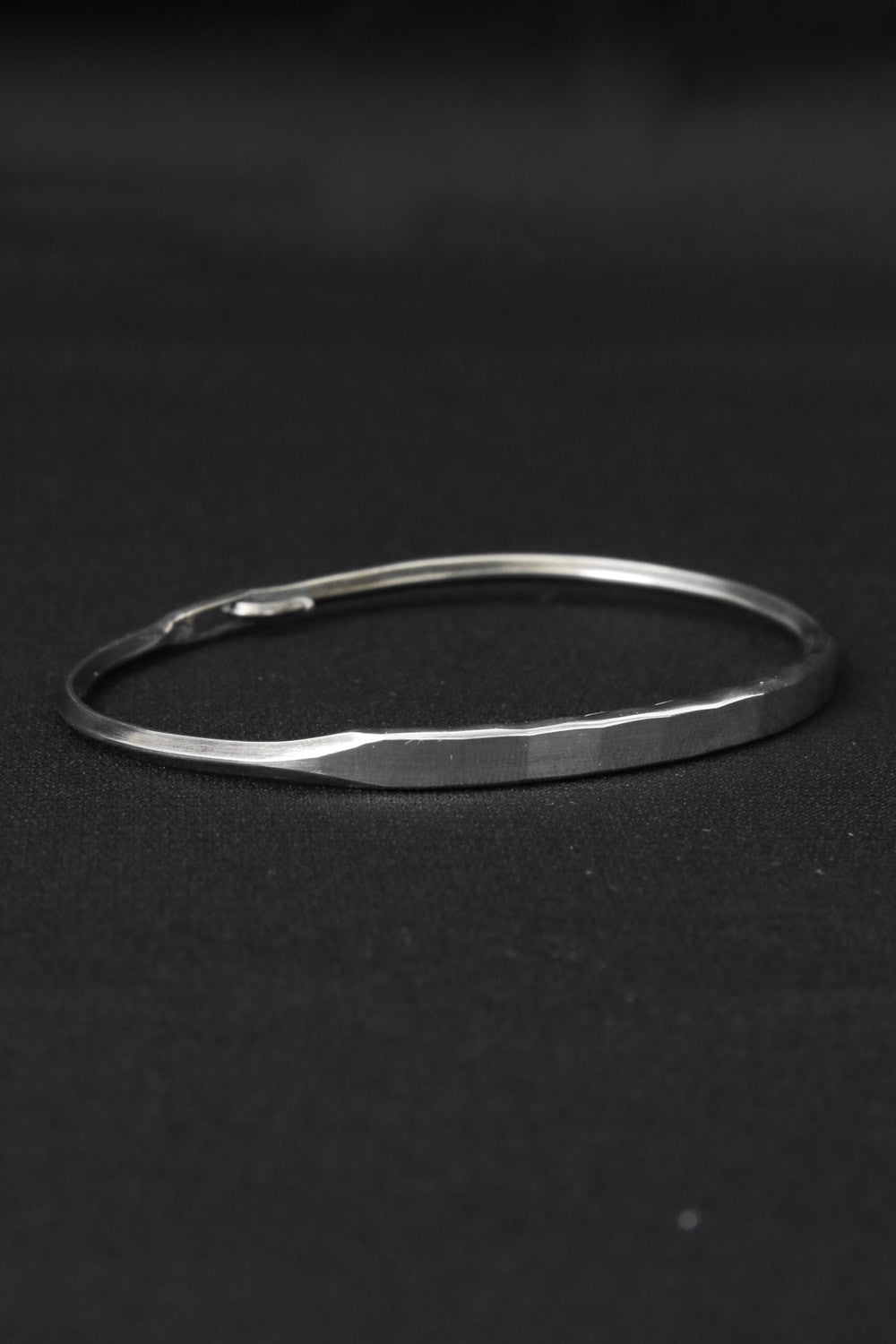 Tag Hook Bangle (TA)