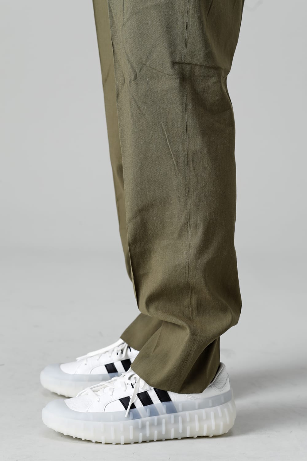 2 TUCKED WIDE TAPERED EASY PANTS Khaki