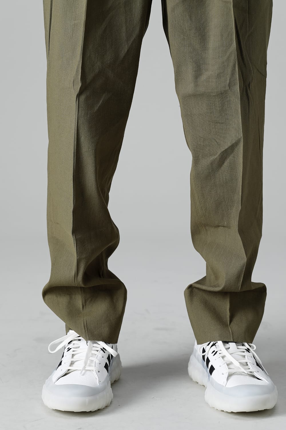 2 TUCKED WIDE TAPERED EASY PANTS Khaki