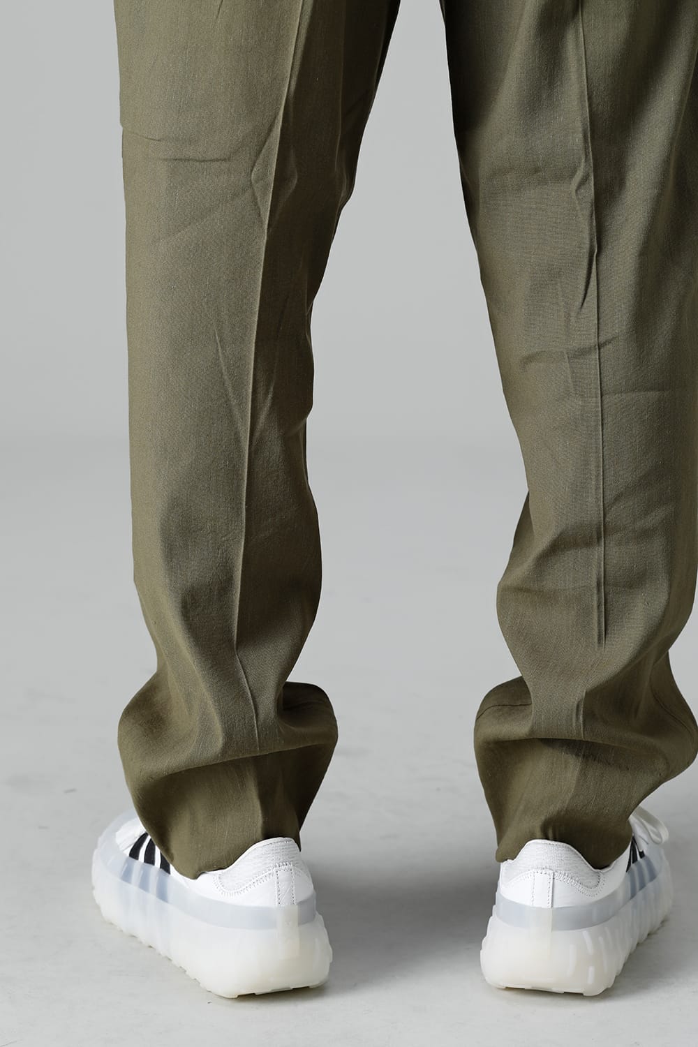 2 TUCKED WIDE TAPERED EASY PANTS Khaki