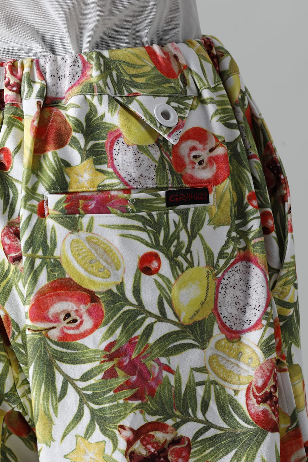 WM x Gramicci FRUIT PATTERN WIDE SHORT PANTS