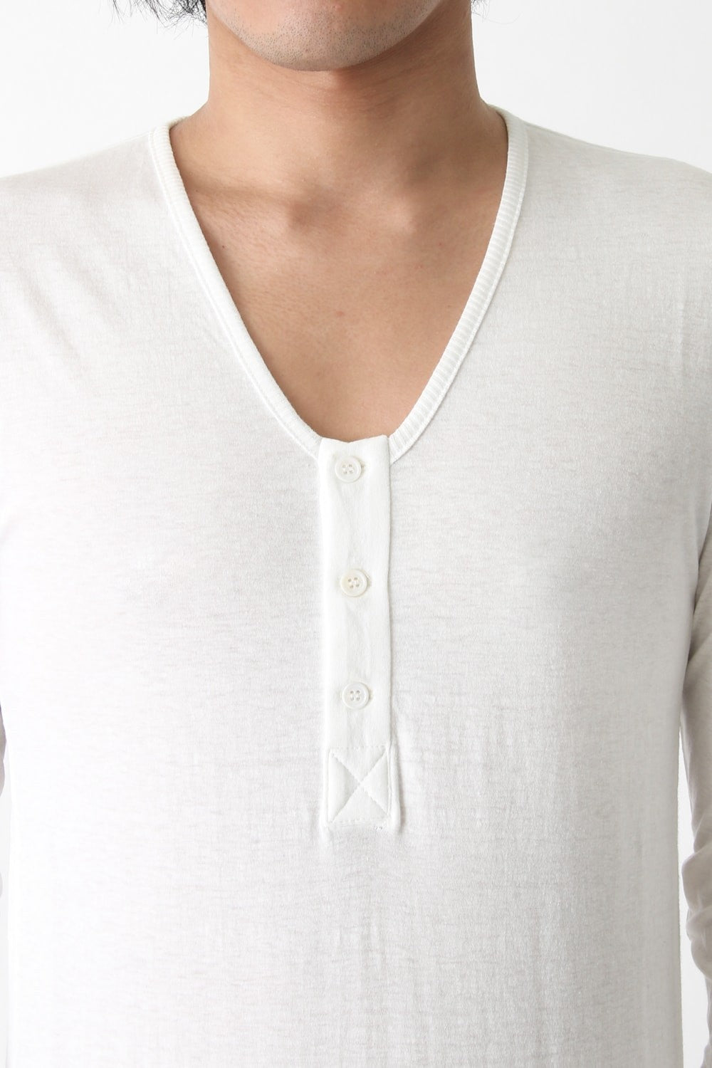 Wide V Neck 3/4