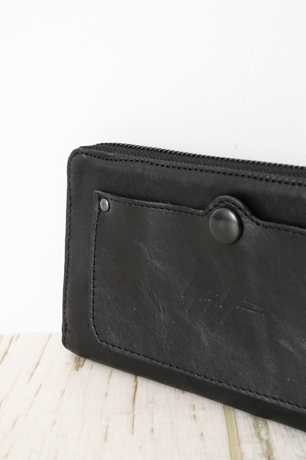 Round Zip Wallet
